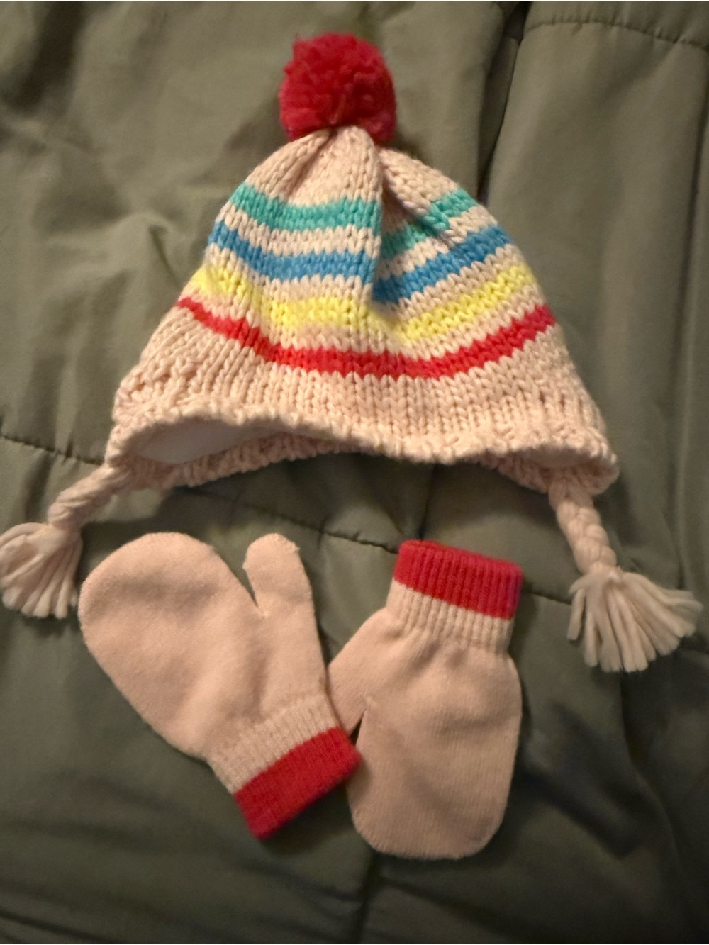 Carters 12-24 months hat and gloves set